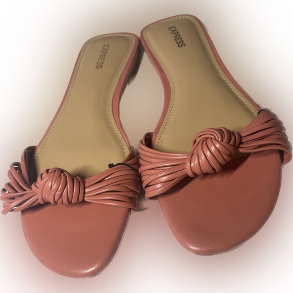 Express Knot Peach/Coral Sandals Brand New Woman’s Size 7 - Picture 1 of 3
